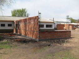 Construcción de aulas en Tres Arroyos